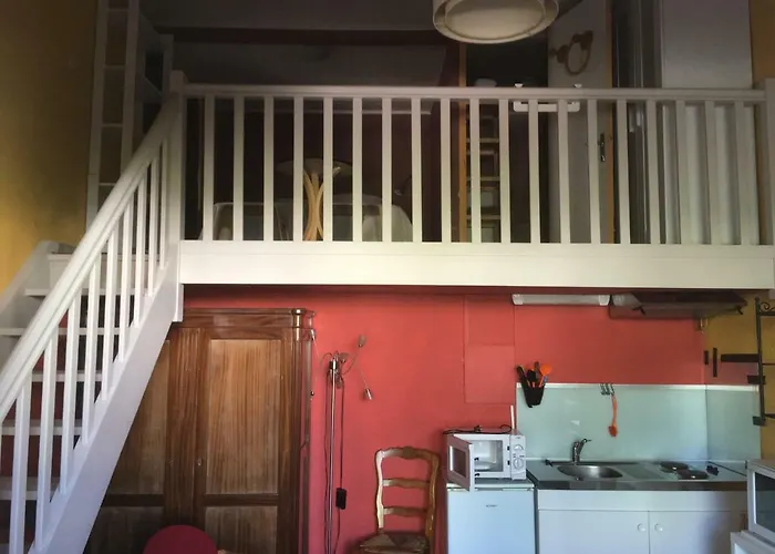 بيت ضيافة Cemaste